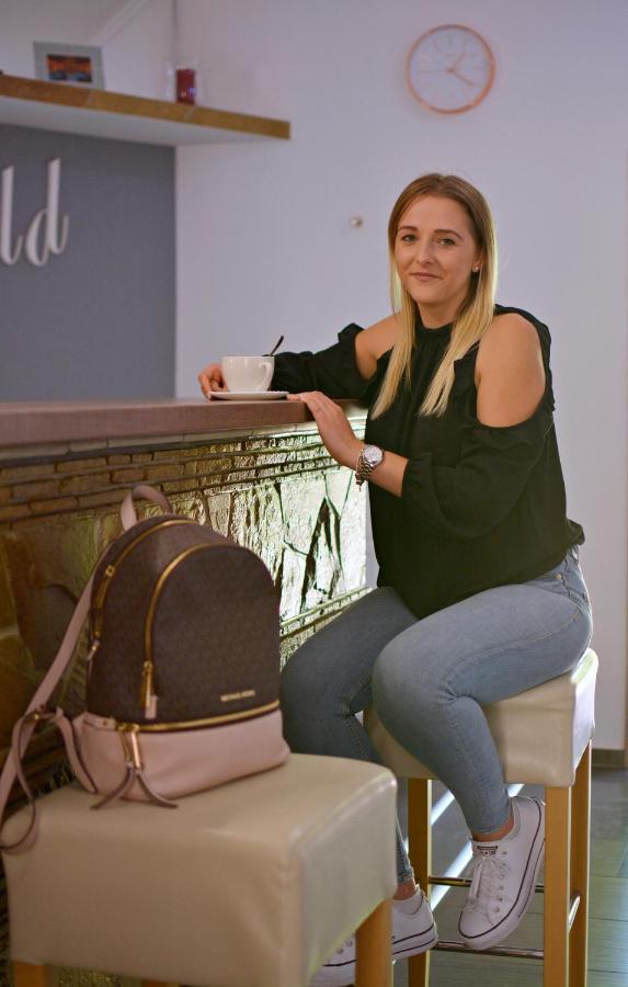 R.gold Homestay szállás *