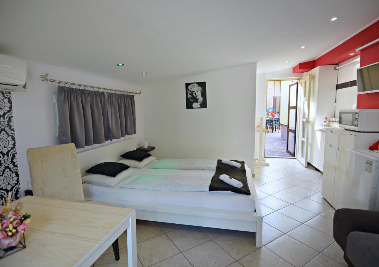 R.gold Homestay szállás *